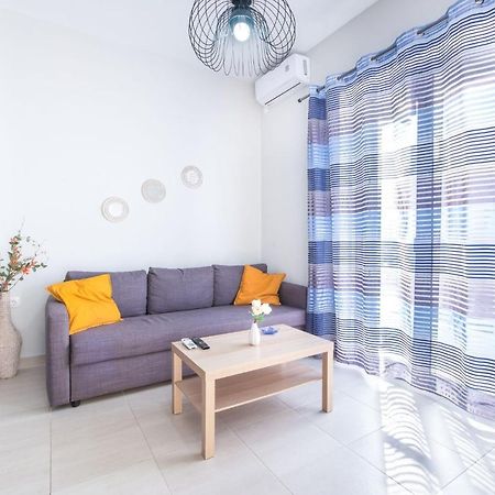 Bright Apartment In Piraeus Buitenkant foto